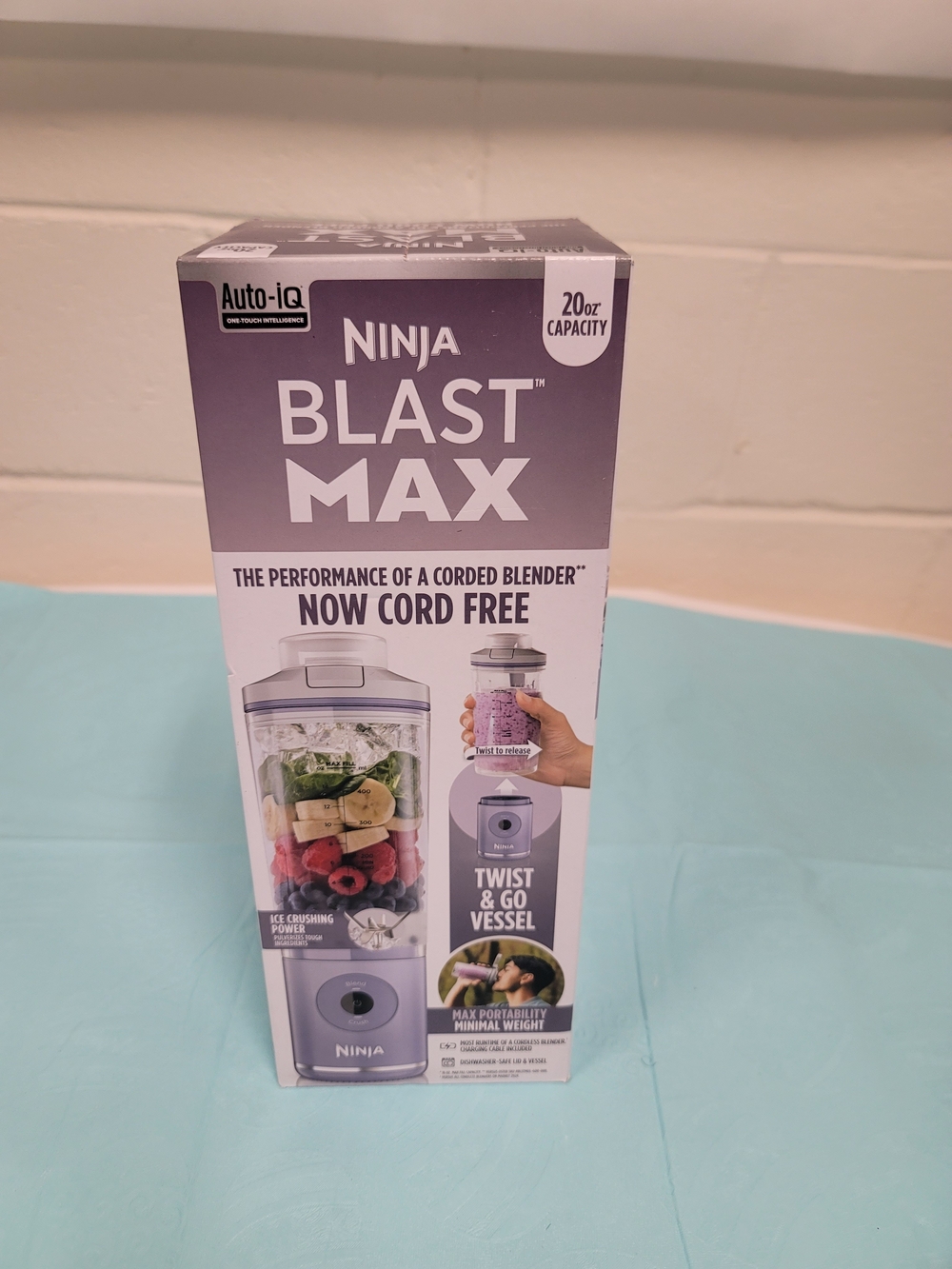 Ninja Blast Max Cord-Free Personal Blender - Purple/White